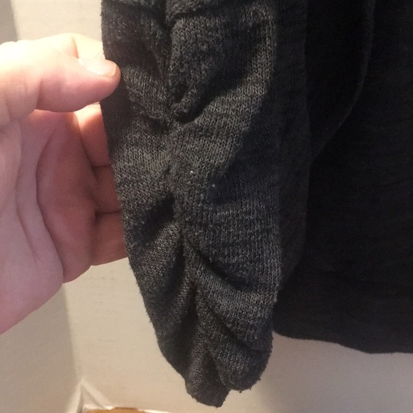 DOTS OPEN FRONT SHRUG WITH GATHERED WRISTS AND LACE DESIGN ON BACK SIZE L. - Picture 3 of 4